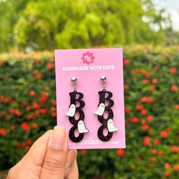 BOO Ghost Earrings — Cute Halloween Dangle Spooky Season Jewelry - Picture 4 of 5